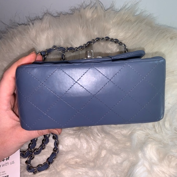 Chanel Square Mini - Picture 12 of 15